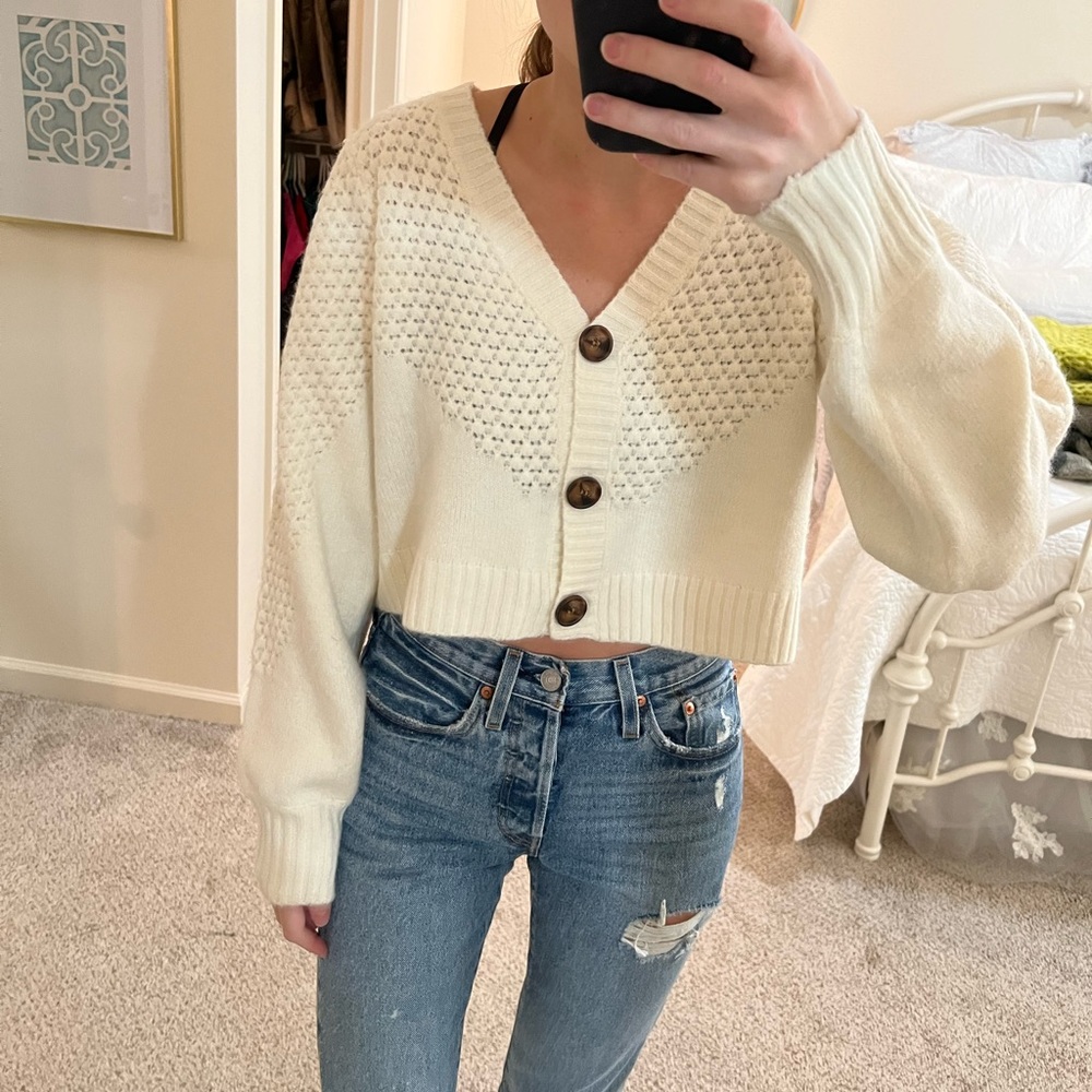 Lulu's Cream V-Neck Sweater